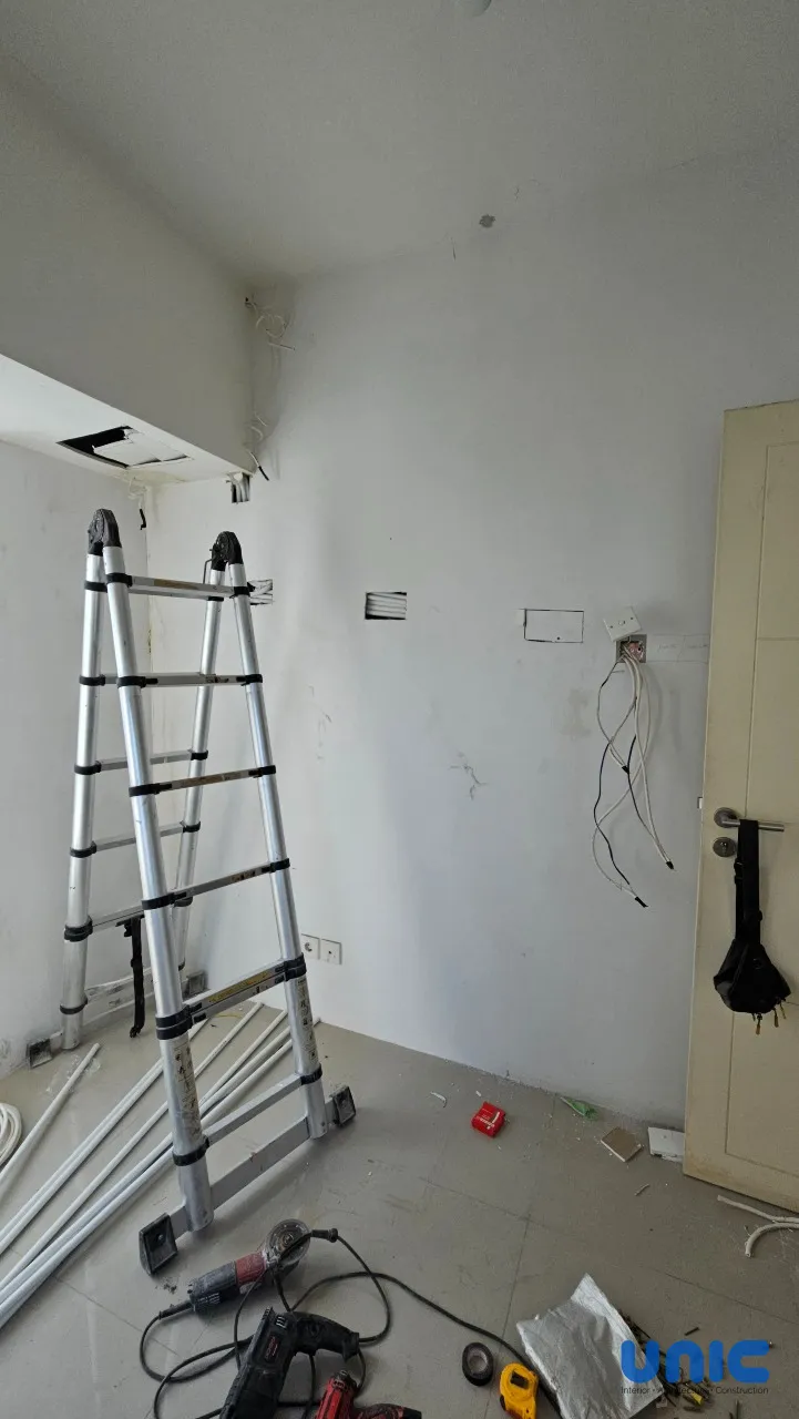 Desain Interior Apartemen 2BR Tanglin Pakuwon Mall Surabaya: Transformasi Studio Multifungsi untuk Keluarga Besar - Gallery 10