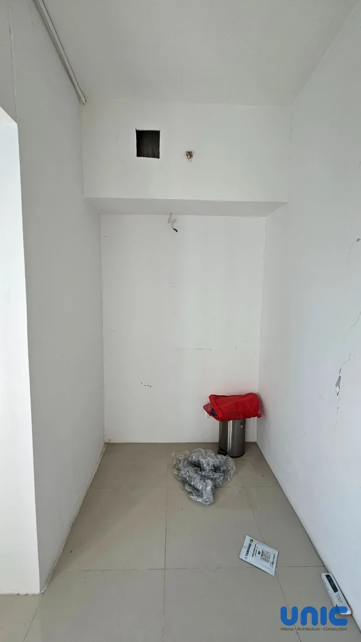 Desain Interior Apartemen 2BR Tanglin Pakuwon Mall Surabaya: Transformasi Studio Multifungsi untuk Keluarga Besar - Gallery 11