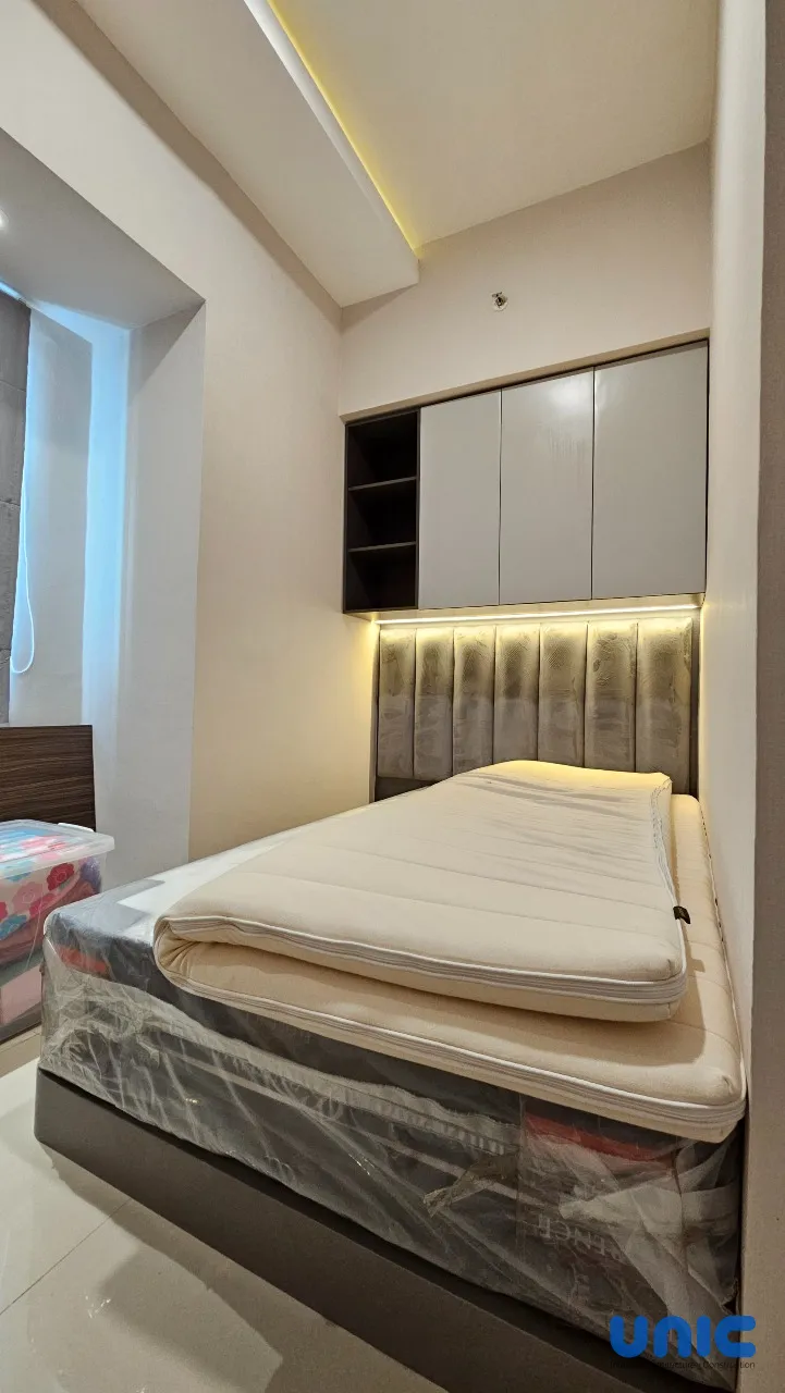 Desain Interior Apartemen 2BR Tanglin Pakuwon Mall Surabaya: Transformasi Studio Multifungsi untuk Keluarga Besar - Gallery 18