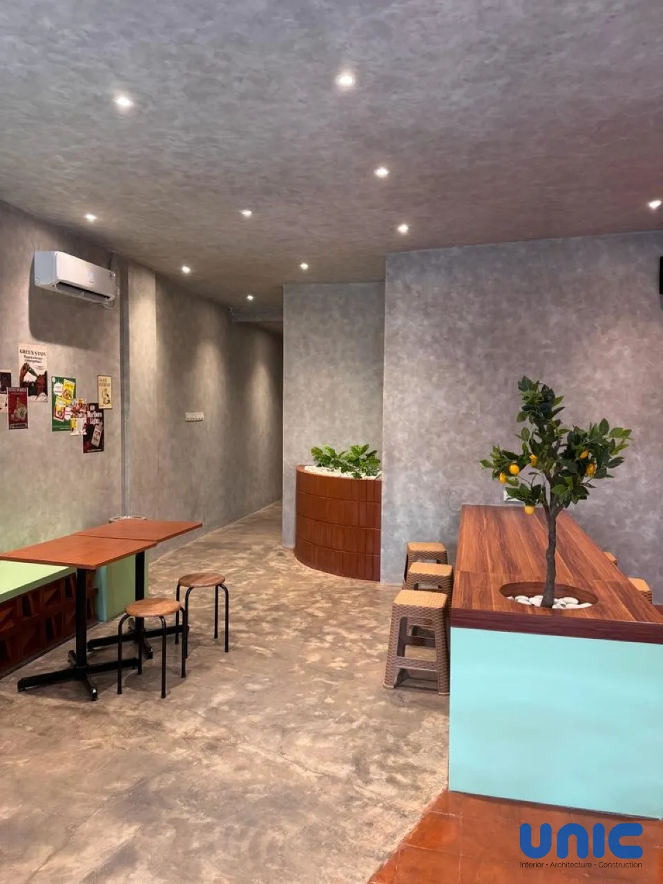 Desain Interior Cafe Djoes Kode Surabaya: Estetika Industrial Modern di G-Walk Citraland - Gallery 16