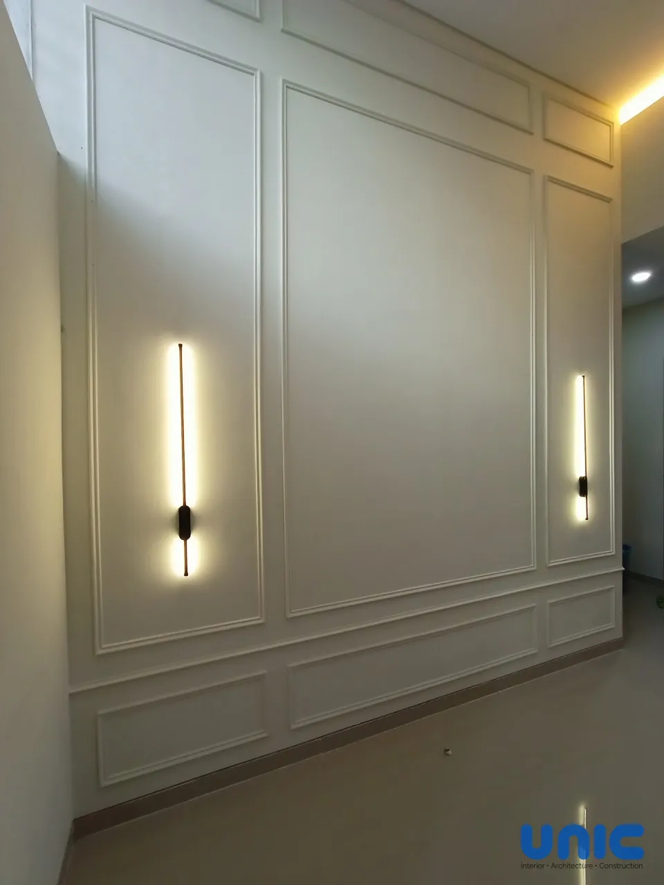 Desain Interior Ramping 2,5 x 5 Puri Safira Menganti Gresik: Aksen Biru Bold & Elegan - Gallery 7