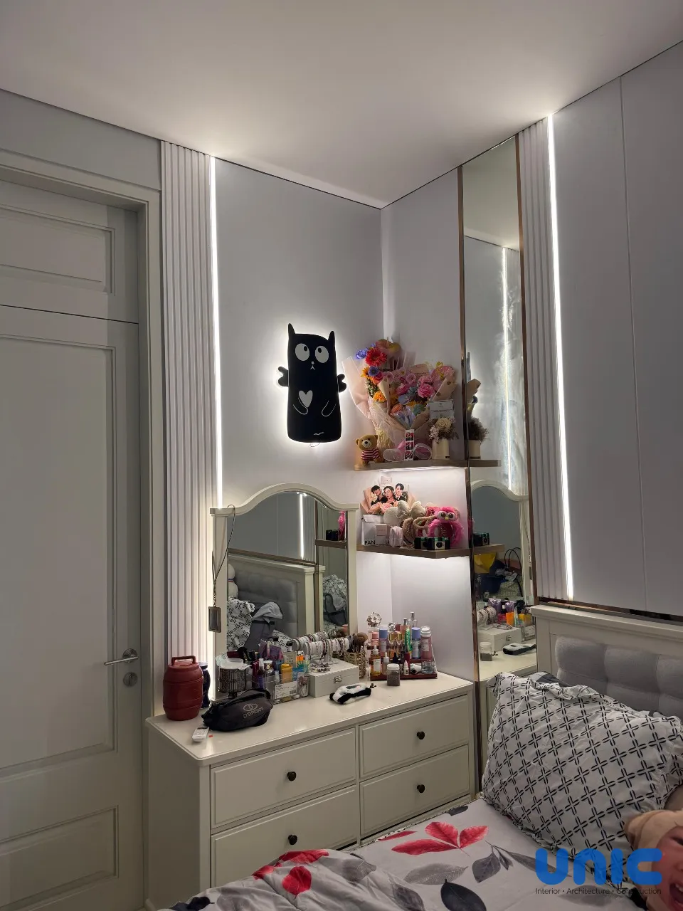 Interior Kamar Anak Pakuwon City: Transformasi Estetis & Fungsional di Aruba Villa - Gallery 8