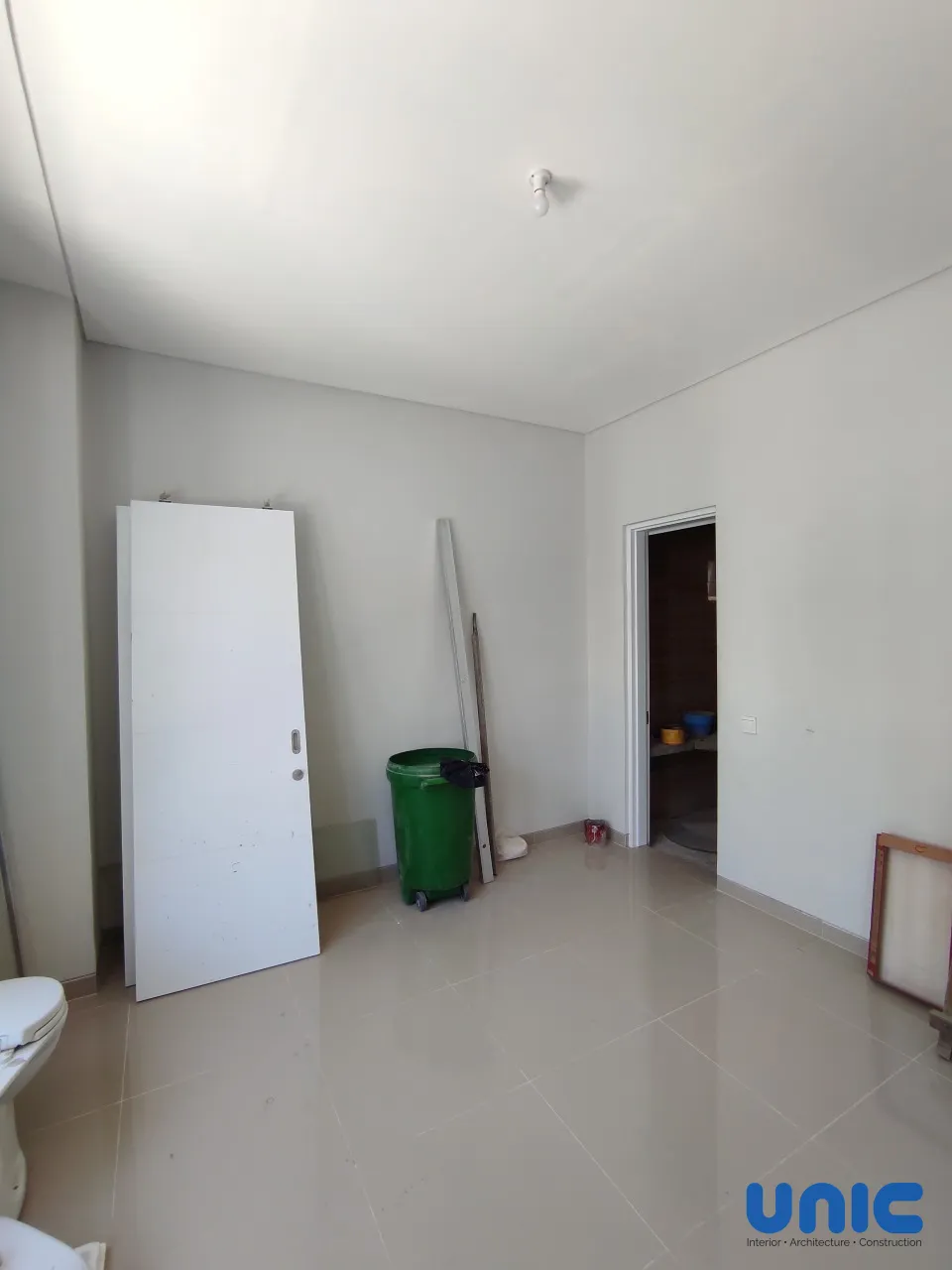 Interior Kamar Utama Mewah & Tahan Air di Wisata Bukit Mas (WBM) Surabaya: Solusi PVC Board - Gallery 8