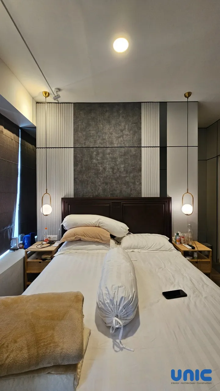 Interior Kamar Utama Mewah & Tahan Air di Wisata Bukit Mas (WBM) Surabaya: Solusi PVC Board - Gallery 13