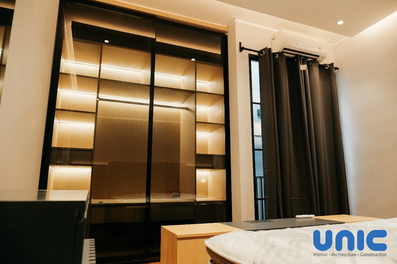 Interior Kamar Utama Northwest Lake Surabaya: Desain Mewah dengan Strategi Hybrid Custom - Gallery 6