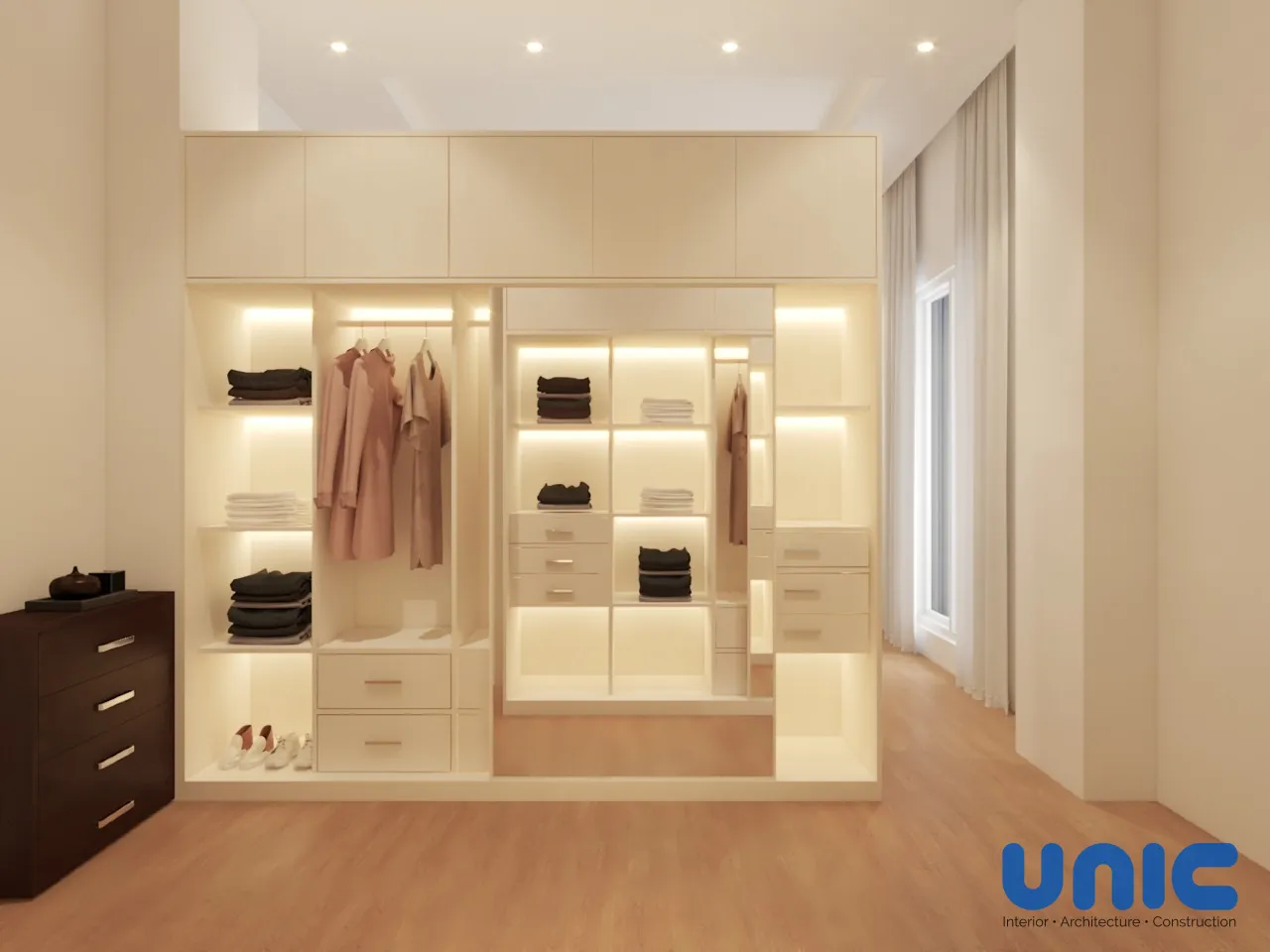 Interior Mewah Citraland Bukit Golf Surabaya: Inovasi Lemari Sekat & Walk-in Closet Multifungsi - Gallery 1