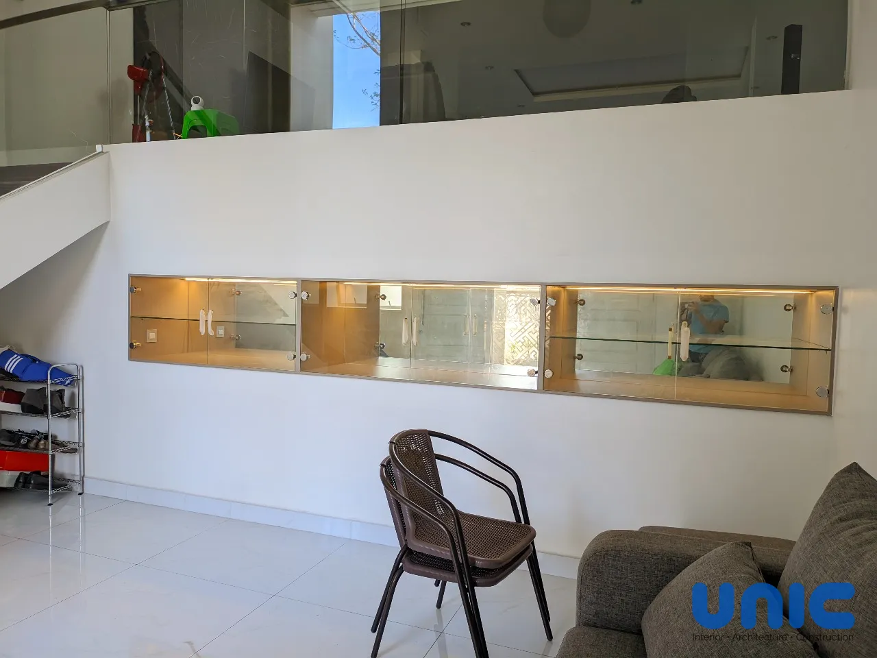 Interior Mewah Citraland Bukit Golf Surabaya: Inovasi Lemari Sekat & Walk-in Closet Multifungsi - Gallery 7