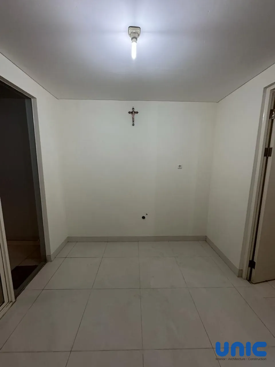 Interior Minimalis Modern Grand Pakuwon Surabaya: Solusi Hunian Compact Cluster Adelaide - Gallery 7