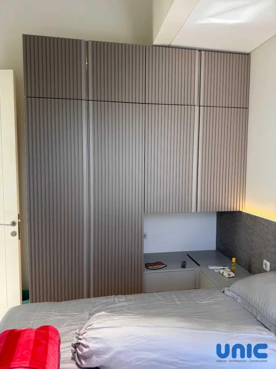 Interior Minimalis Modern Grand Pakuwon Surabaya: Solusi Hunian Compact Cluster Adelaide - Gallery 16