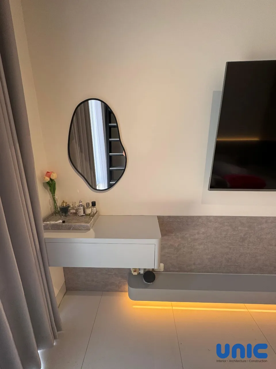 Interior Minimalis Modern Grand Pakuwon Surabaya: Solusi Hunian Compact Cluster Adelaide - Gallery 20