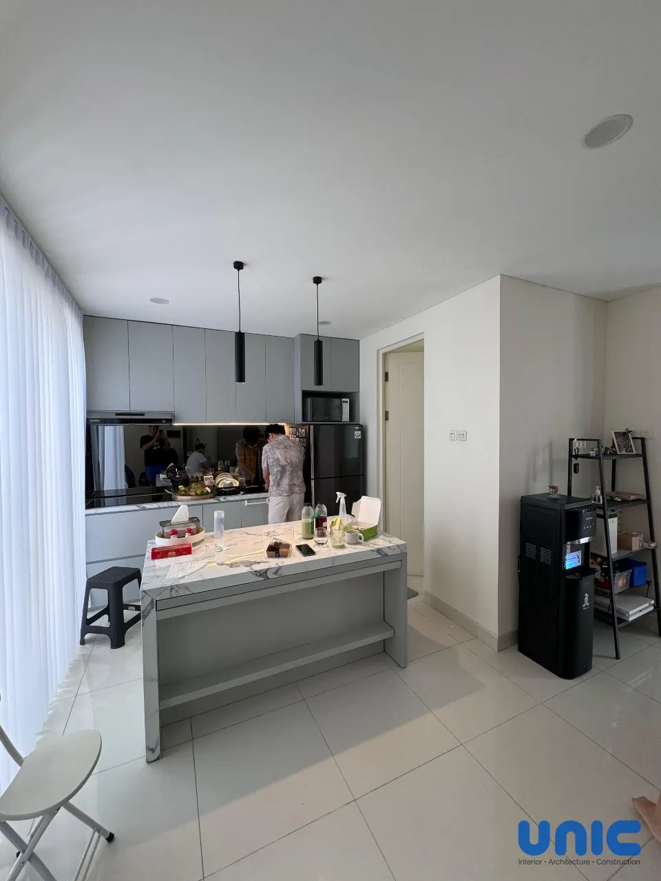 Interior Minimalis Modern Grand Pakuwon Surabaya: Solusi Hunian Compact Cluster Adelaide - Gallery 23