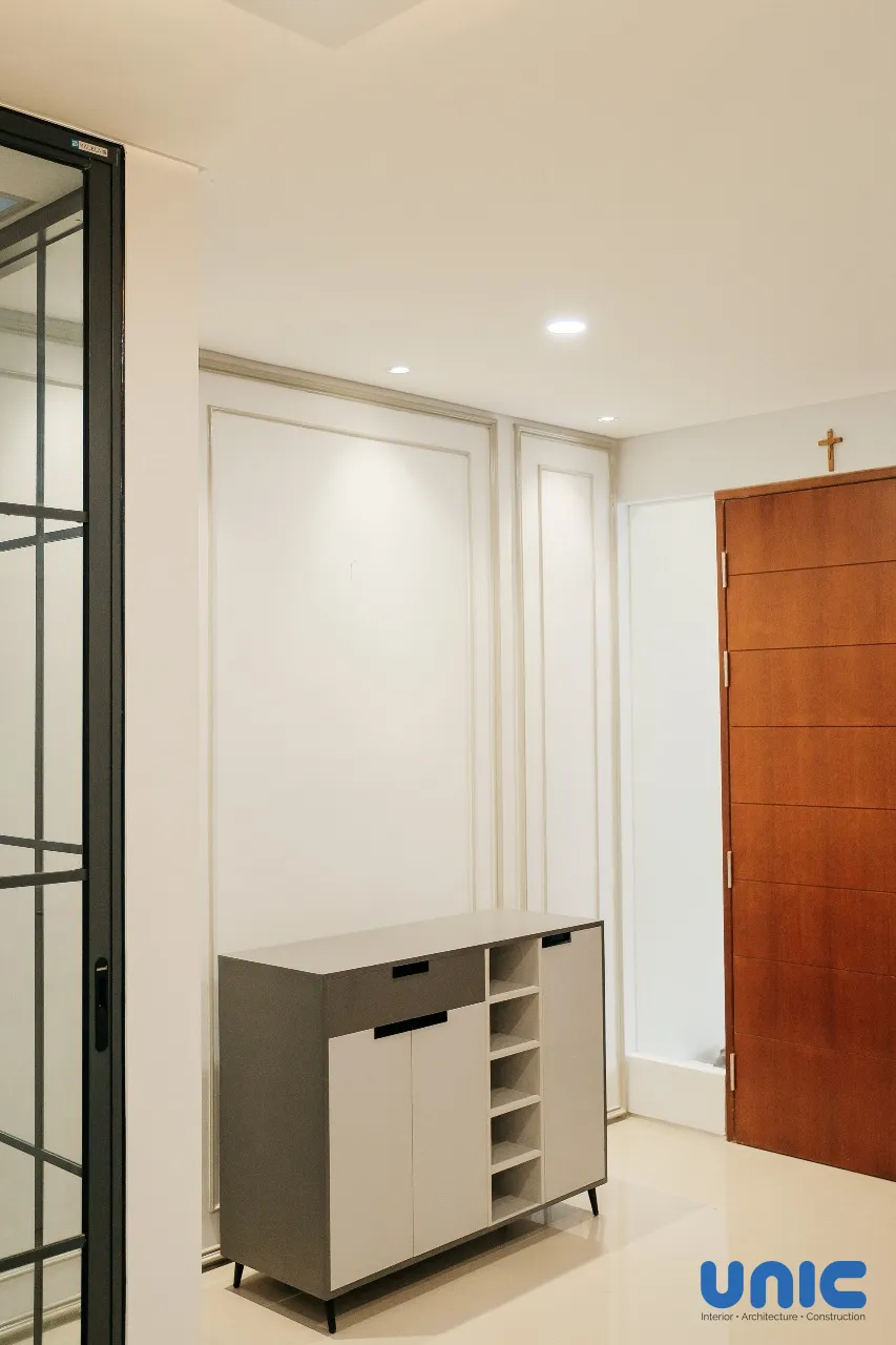 Interior Rumah 5x11 Northwest Lake Surabaya: Solusi Open Space & Furnitur Multifungsi - Gallery 10