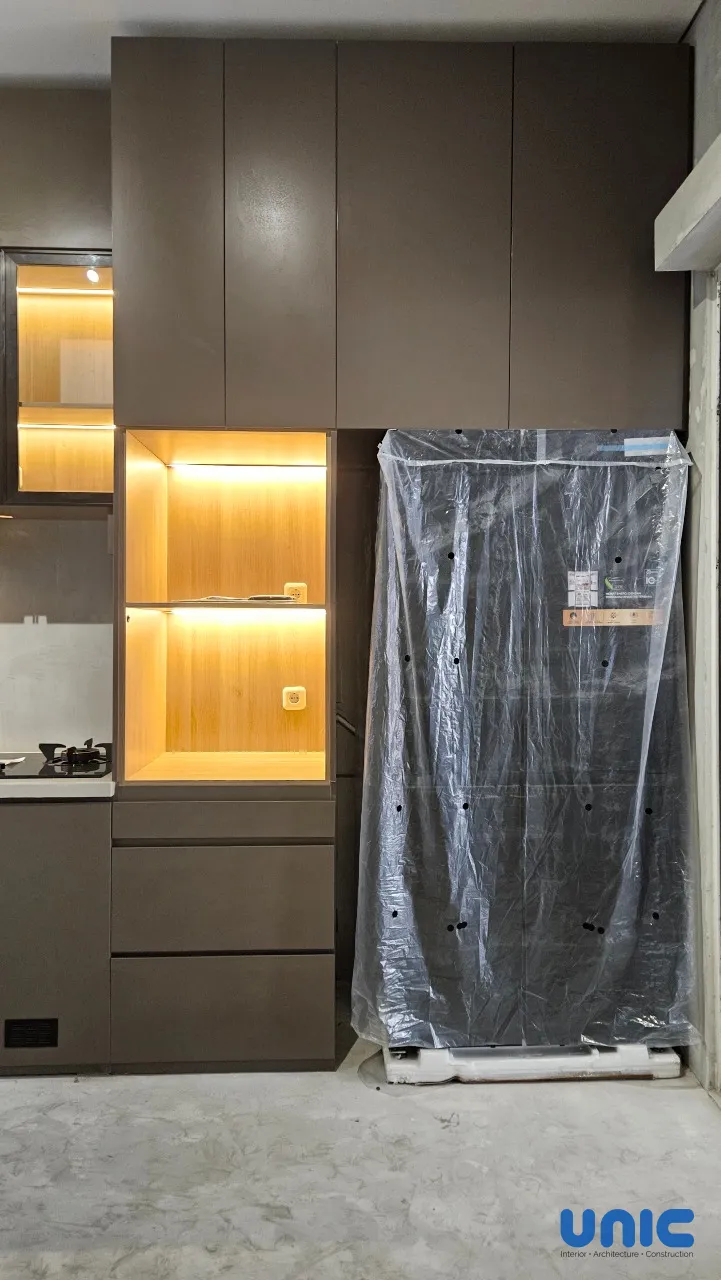 Kitchen Set Industrial Modern Eksklusif di Grand Harvest Cluster Arcadia, Surabaya - Gallery 4