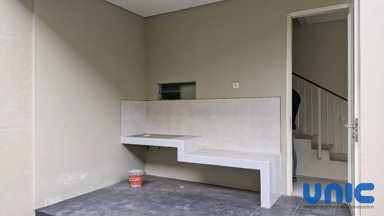 Renovasi Area Belakang Northwest Park Surabaya: Transformasi Lahan 7x5 Menjadi Dapur Kotor & Taman Tropis - Gallery 7