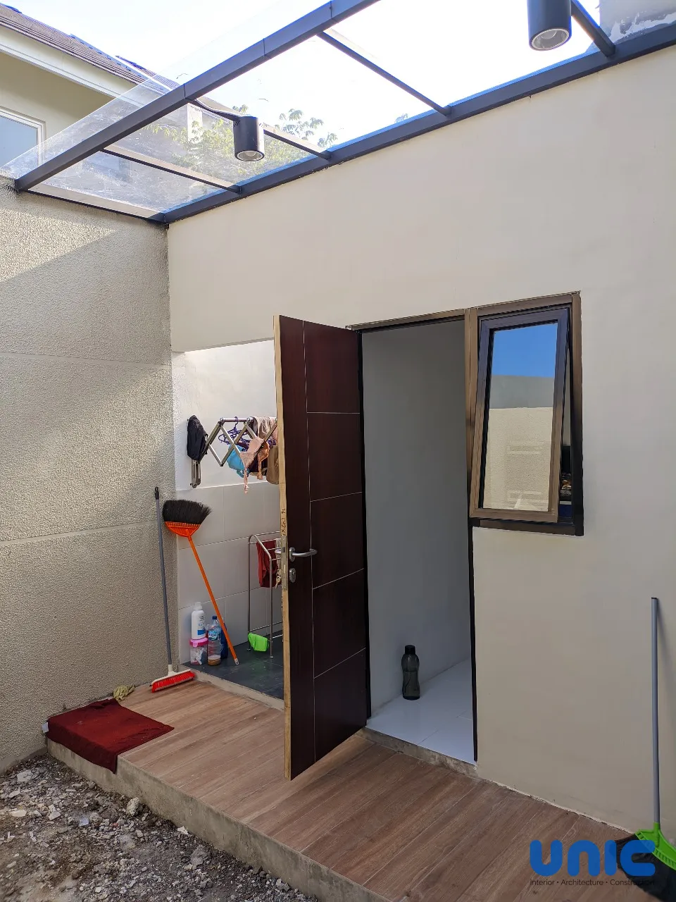 Renovasi Area Belakang Northwest Park Surabaya: Transformasi Lahan 7x5 Menjadi Dapur Kotor & Taman Tropis - Gallery 12