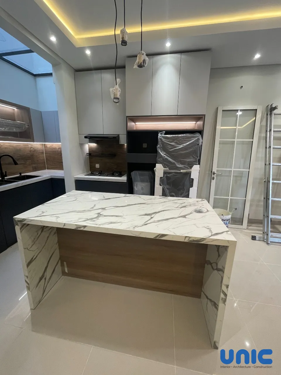 Renovasi Rumah 5x10 Wisata Bukit Mas Surabaya: Solusi Open Space Mewah & Dapur Luas - Gallery 6