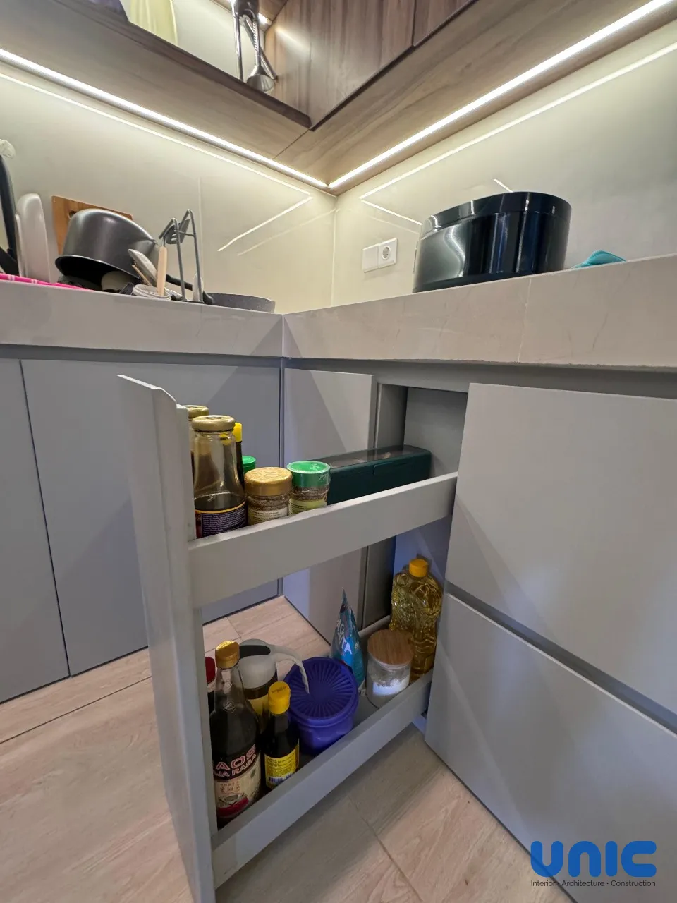 Solusi Cerdas Interior Rumah 5x11: Transformasi Lantai 1 Northwest Lake Citraland Utara - Gallery 12