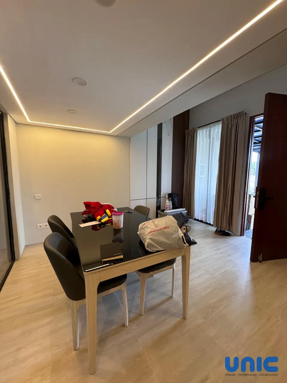 Solusi Cerdas Interior Rumah 5x11: Transformasi Lantai 1 Northwest Lake Citraland Utara - Gallery 15